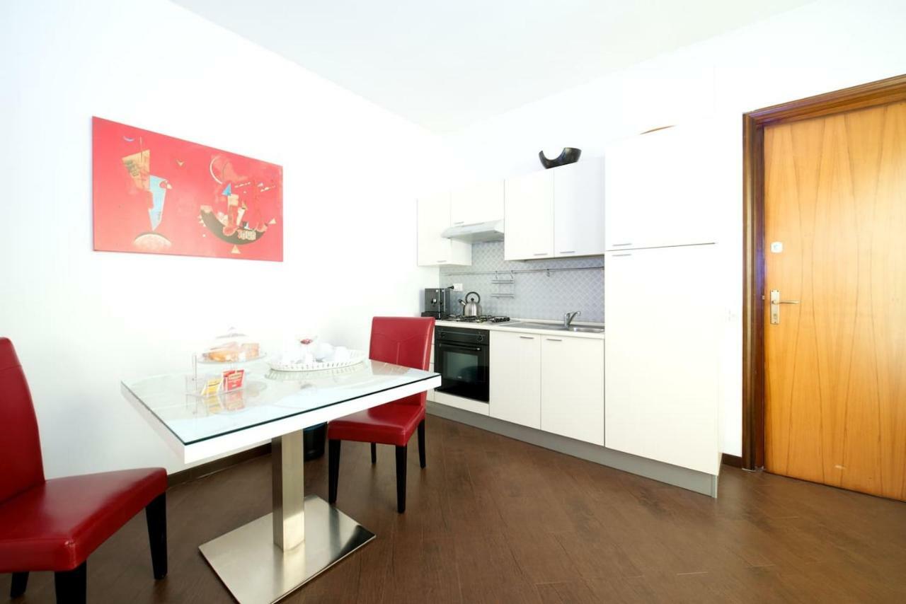 Casa Turati Lägenhet Bari Exteriör bild